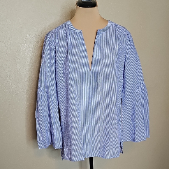 Ann Taylor Light‎ Blue Striped Seersucker Blouse Bell Sleeves Medium - Picture 2 of 10